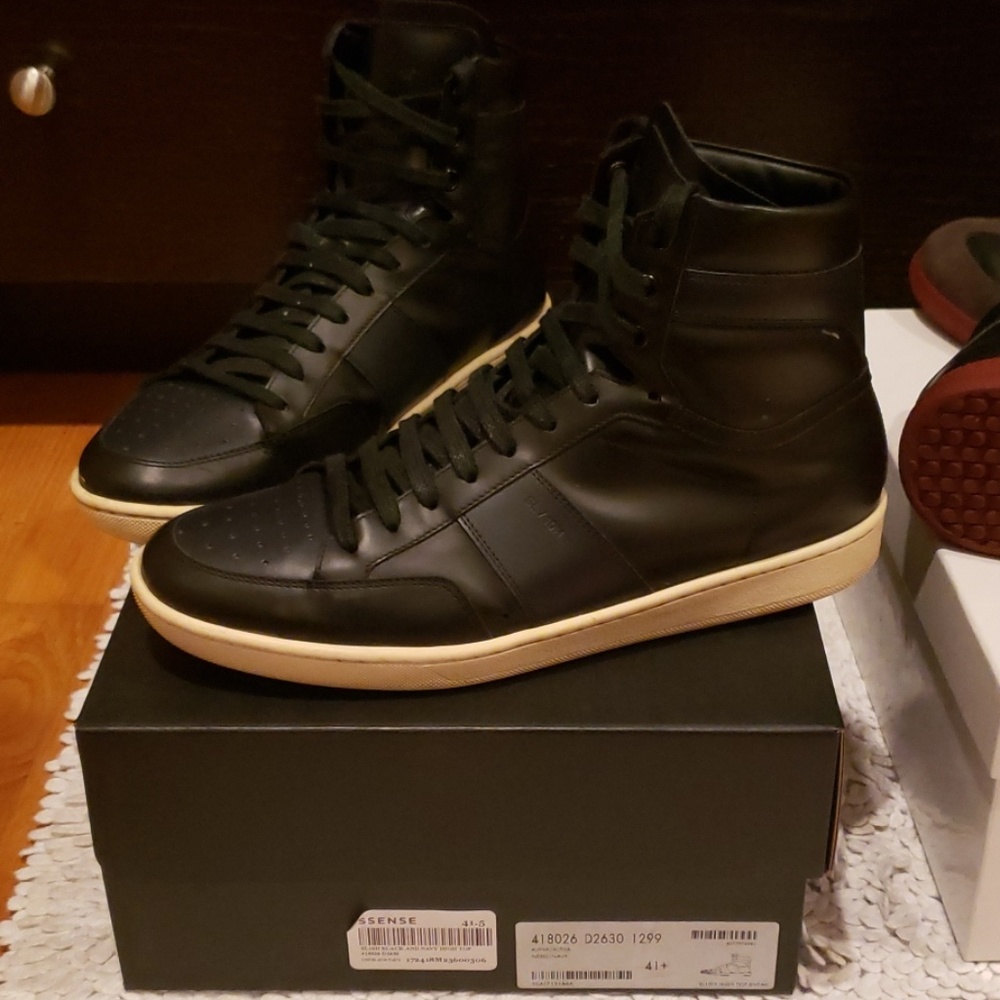 Saint Laurent SL10 and Mason Margiela Bordeaux - Picture 5 of 7